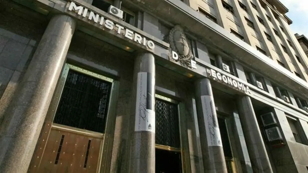 La ejecución del presupuesto en el Gobierno de Javier Milei es la más baja desde 2015