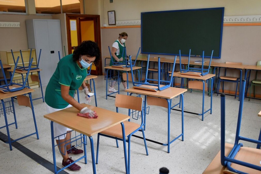 Educación: Los que poseen Contratos Administrativos deberán presentar Factura Electrónica