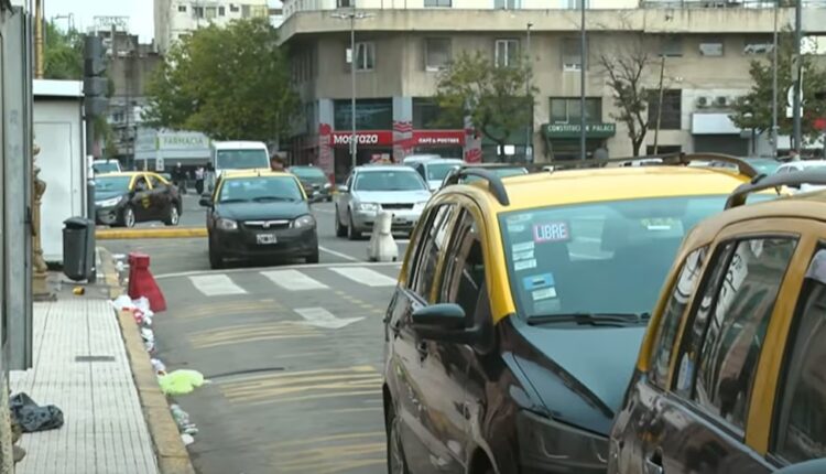Taxis, remises y choferes de apps deberán empadronarse en el nuevo Registro Provincial del Transporte