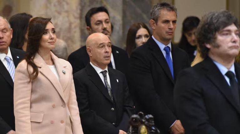 Celebrarán el Día de la Bandera por separado: Milei estará en Buenos Aires y Villarruel en Rosario