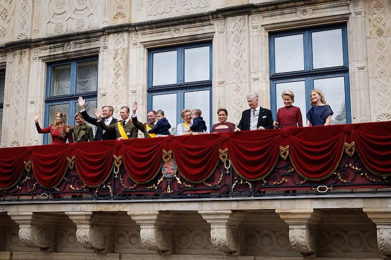 La reina Máxima sorprendió con un doble look en Luxemburgo y se llevó todos los aplausos