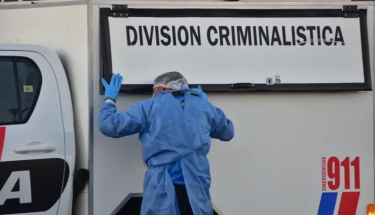 Investigan la muerte de un hombre de 35 años hallado sin vida en una vivienda de Rawson