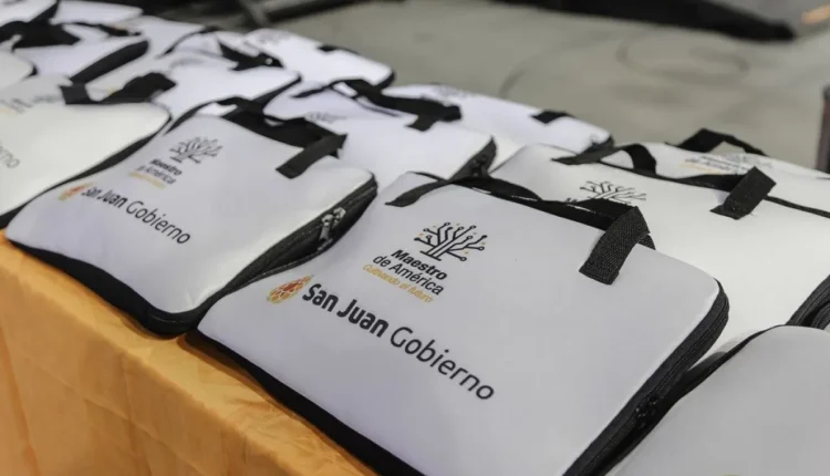 Orrego anunció 50.000 nuevas computadoras para estudiantes sanjuaninos