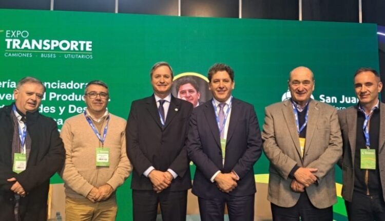 Expo Transportes: el ministro de Producción sanjuanino presentó una exposición