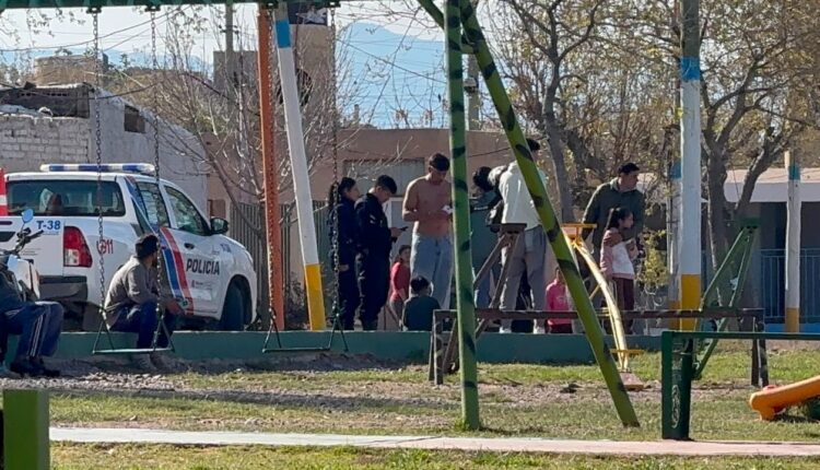 Una pelea entre chicos terminó en una violenta gresca entre adultos en Rawson