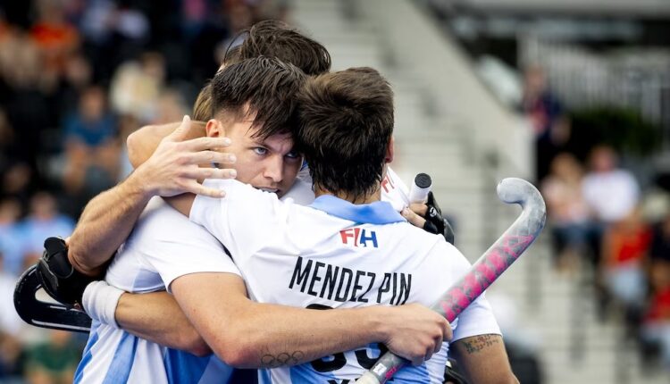 Los Leones golearon 3-0 a Japón en su debut en el Mundial de hockey