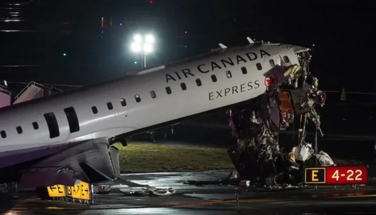 Choque del Air Canada en Nueva York: se comprobó que dos controladores aéreos salieron antes
