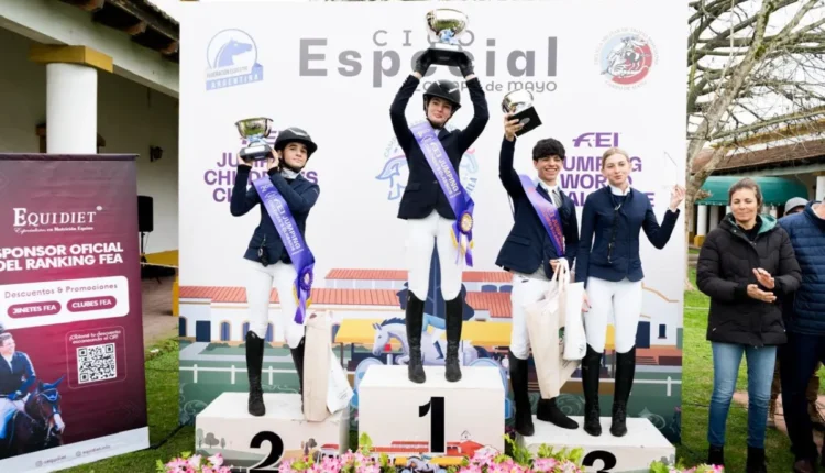Santiago Muñoz llevó a San Juan al podio en una competencia internacional de equitación