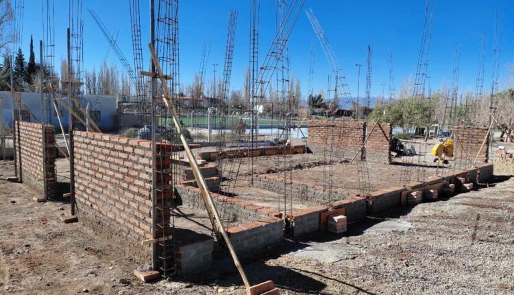Comienzan las obras de la esperada sala velatoria en Las Flores