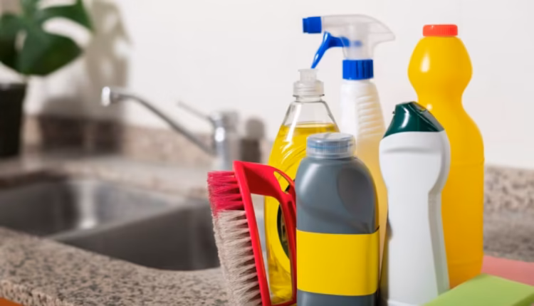 La Anmat prohibió una marca de productos de limpieza