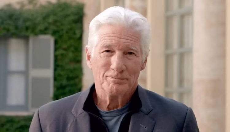 Richard Gere cumple 77 años: la vida del “hombre más sexy del mundo” que se convirtió al budismo y se volvió un activista humanitario