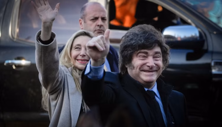 El Gobierno se aferra a la “estabilidad” de la imagen de Milei y en CABA arrancan las recorridas con ministros