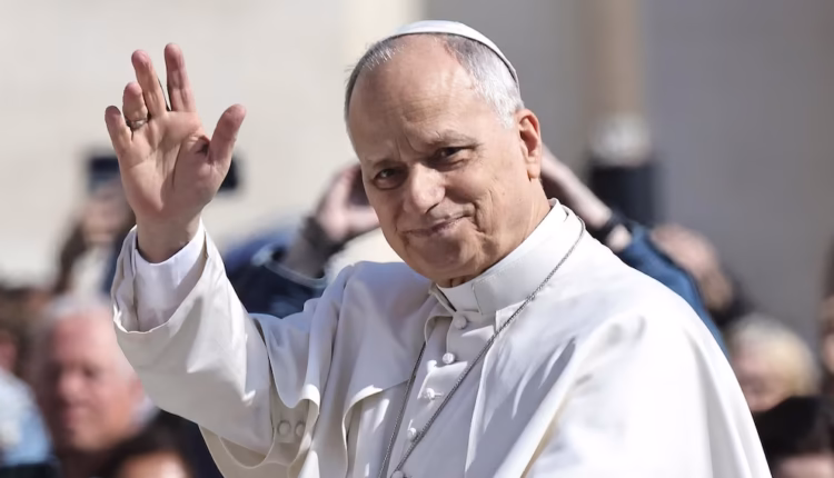 La Iglesia recurre a benefactores y colectas para pagar el viaje del Papa a España sin pedir dinero público