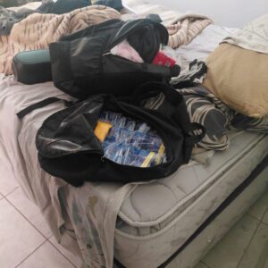 Atrapan a un delincuente en pleno robo dentro de una casa en el Barrio Olivares de Natania