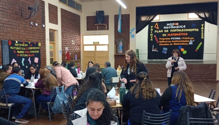 Modo Matemática llega a los departamentos alejados con talleres para docentes