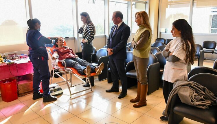 Salud impulsa una campaña de donación de sangre ministerio por ministerio