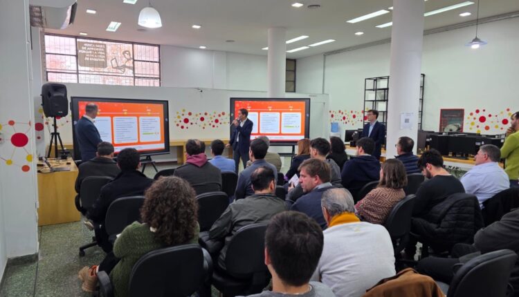 Más de 130 proyectos se postularon a las becas para el Fortalecimiento de Proyectos Innovadores