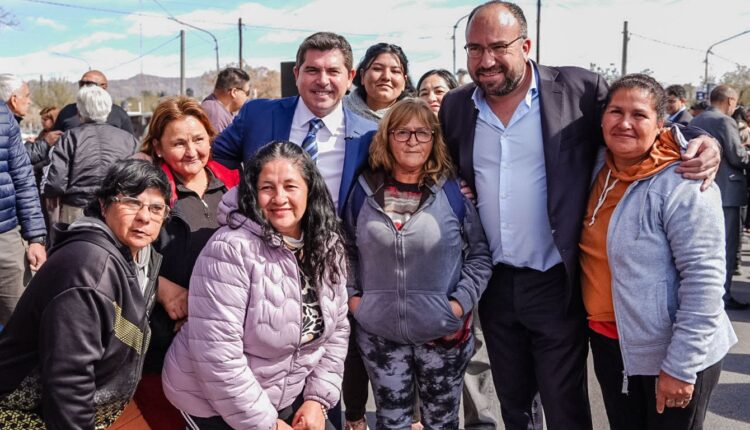Orrego anunció el inicio de la repavimentación de calle Sargento Cabral entre Paula Albarracín y Calívar