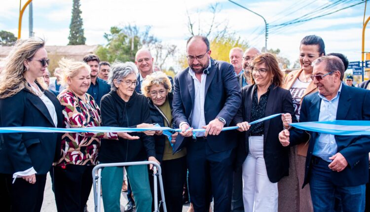 Rivadavia inauguró la repavimentación de calle Reconquista y suma su tercera obra en la semana aniversario