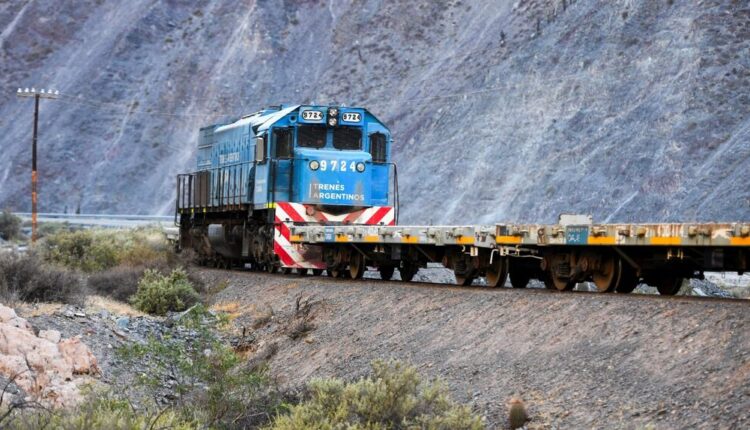 Antes de convocar a la licitación del Belgrano Cargas, el Gobierno creó un fideicomiso exclusivo para obras ferroviarias