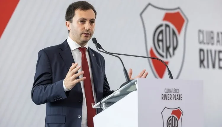 Stefano Di Carlo respaldó a Coudet y apuntó contra los arbitrajes en medio de la crisis de River