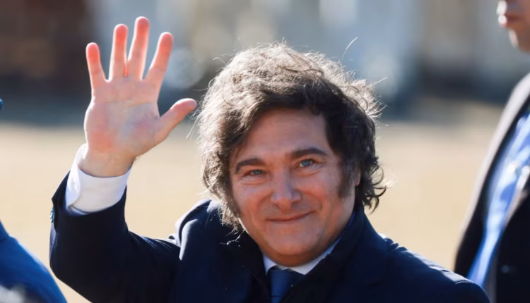 La Casa Rosada pone en pausa el viaje de Milei al Reino Unido y concentra su agenda exterior en Estados Unidos