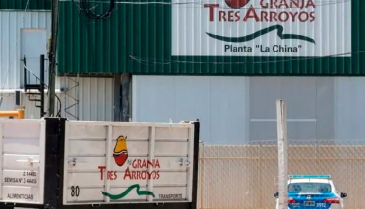 Ajuste histórico en el sector avícola: Granja Tres Arroyos despide a 255 operarios y agrava su crisis financiera