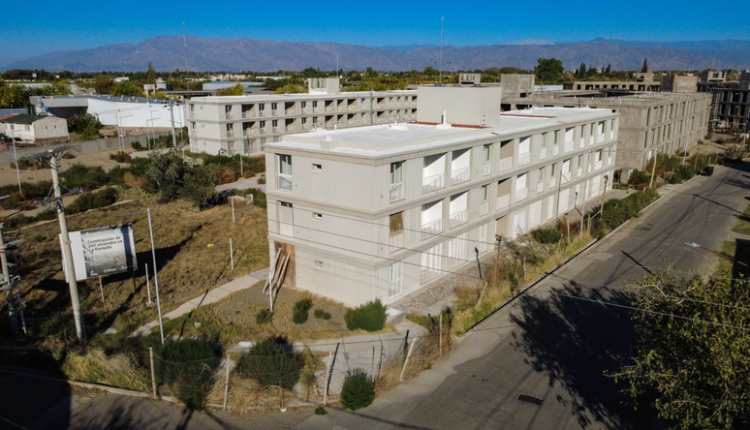 ¡Al fin se destraba el Procrear en San Juan! El IPV tomará el control de las obras paradas y prepara un sorteo exclusivo para 60 departamentos