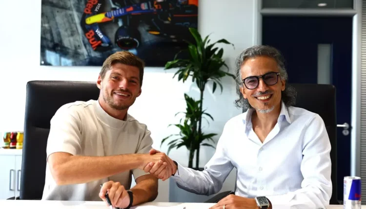 Verstappen renovó con Red Bull y seguirá hasta 2030