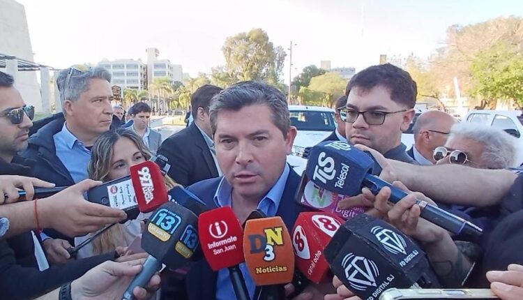 Agenda federal: Orrego viaja a Buenos Aires para destrabar expedientes y coordinar obras de infraestructura