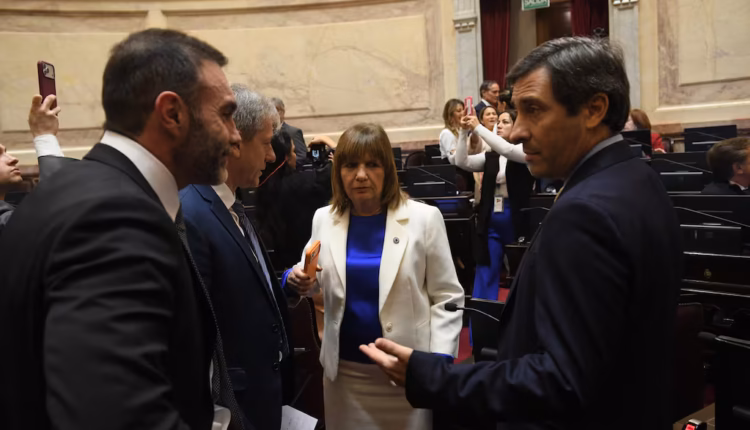 Con la eliminación de las PASO como principal obstáculo, LLA abrirá en septiembre el debate por la reforma política