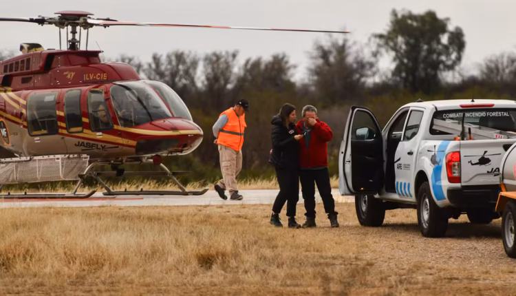 Ischigualasto: evalúan retirar los restos del helicóptero siniestrado para evitar el turismo morboso y proteger el área sagrada