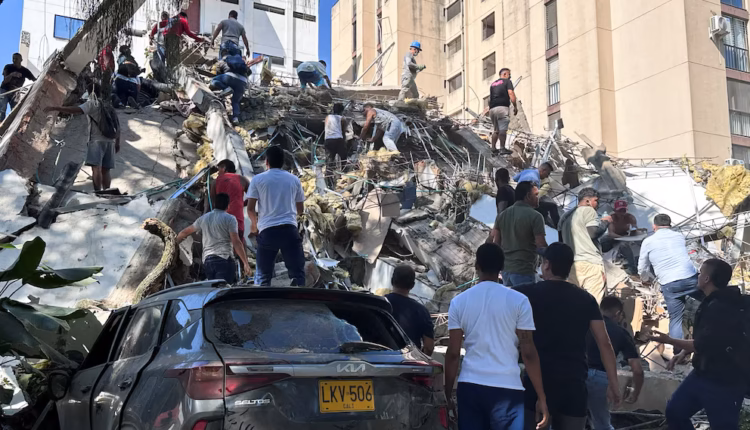 Más de 130 muertos, 570 heridos, viviendas y vías dañadas y aeropuertos cerrados, las dramáticas cifras que deja hasta ahora el terremoto en Colombia