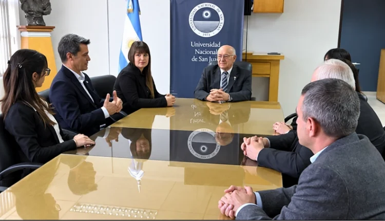 La UNSJ firmó un convenio con Sandvik para sumar pasantías estudiantiles