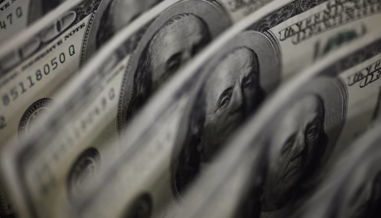 Las empresas marcaron un nuevo récord de emisiones en agosto, pero cayó el monto