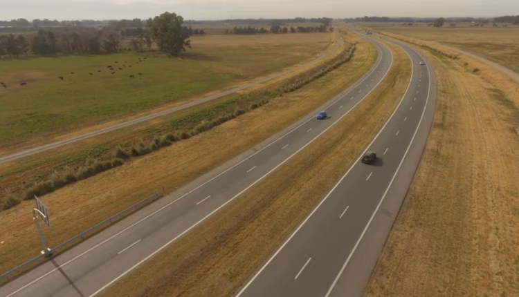 Presupuesto 2027: el Gobierno ofrece fuertes beneficios impositivos para acelerar las concesiones de más de 9.000 km de rutas