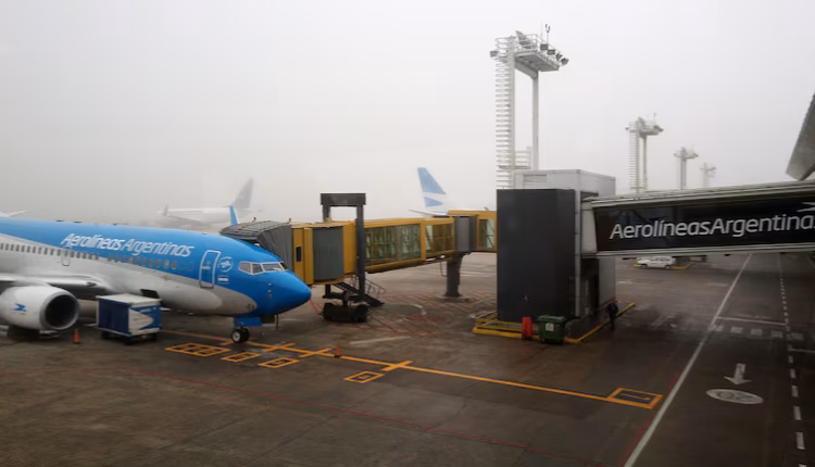 Hoy comenzará el paro en los aeropuertos de todo el país: cuáles son las franjas horarias que estarán afectadas