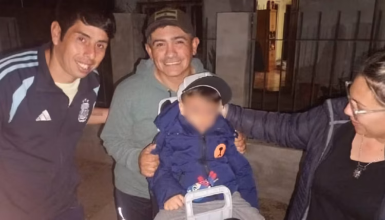 Un nene de 2 años se tragó una moneda, se asfixió y tres vecinos lo rescataron antes de que llegara la ambulancia