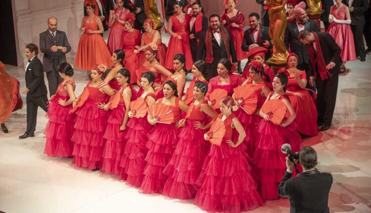 La ópera que marcó el inicio de la historia lírica del Teatro del Bicentenario vuelve a su escenario con producción del Teatro Colón