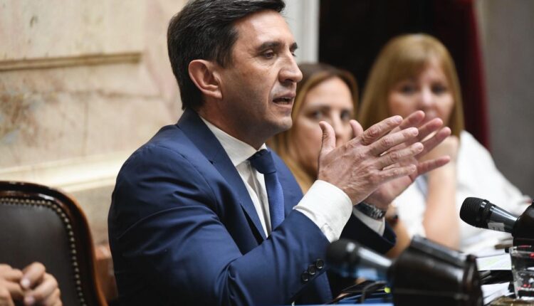 El diputado nacional Cristian Andino presentó un proyecto de ley para proteger a familias sobreendeudadas y frenar la mora abusiva