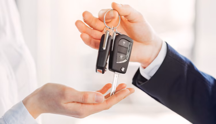 Casi uno de cada dos autos 0 km se patentó con crédito prendario en agosto