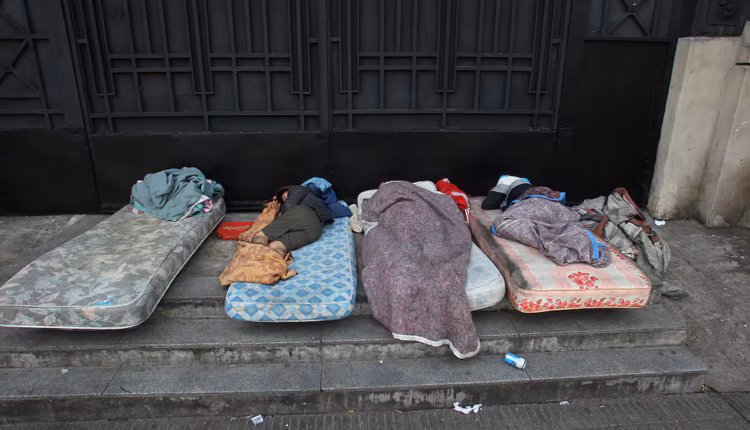 Personas en situación de calle: científicas aportan nuevos datos para revertir el problema