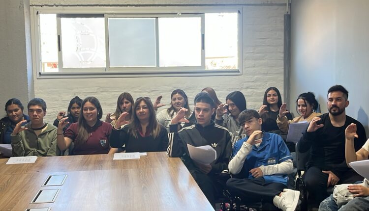 En el Festi Joven se anunciarán los ganadores del Concurso Lengua de Señas