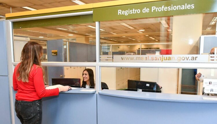 San Juan avanza en la digitalización del registro de profesionales de la salu