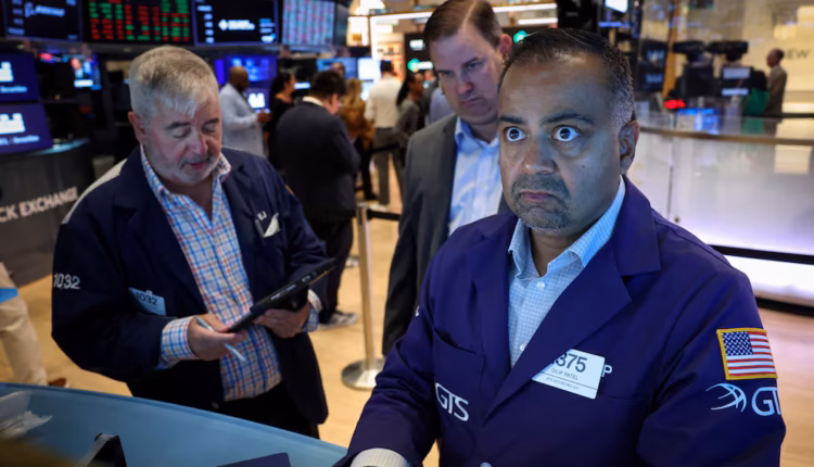 Jornada financiera: el riesgo país subió por sexto día consecutivo y quedó más lejos de los 500 puntos básicos