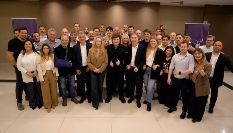 Comienza la carrera para el 2027: el pedido de Santilli y Pareja a los dirigentes libertarios de cara a las elecciones bonaerenses