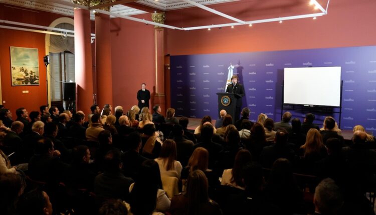 Milei se reunió con legisladores de La Libertad Avanza: tres horas de economía y la orden política que bajó Karina