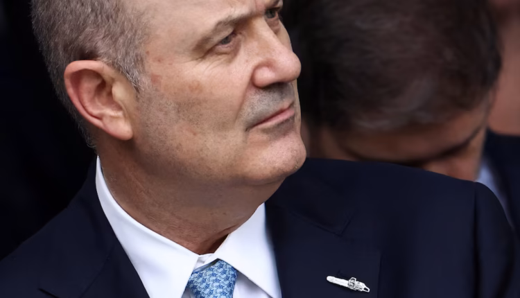 Sturzenegger le respondió a la UIA: “Para que crezca el consumo y el crédito tenemos que bajar el gasto público”