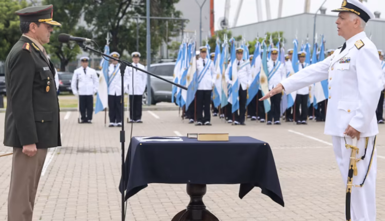 Purga en la Armada por la trama de corrupción con los sueldos: avanza la destitución de una decena de militares