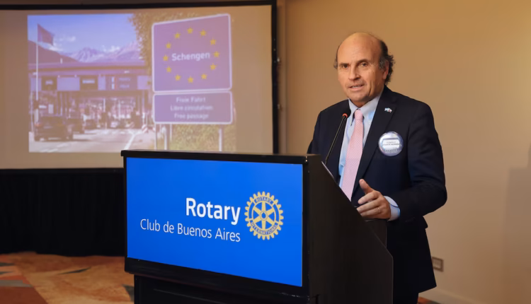 El embajador de Chile reafirmó el respaldo a la Argentina por Malvinas y pidió reciprocidad por el Estrecho de Magallanes